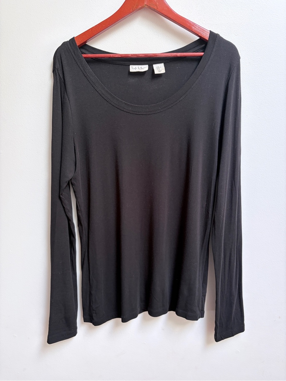 Nicole Miller NY Black Scoop Neck Long Sleeve Tee Sz XL